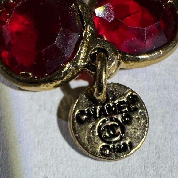 CHANEL vintage 1981 Chicklet necklace RED - Picture 7 of 13